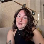 Estudiante de tercer curso de Educación Infantil, con experiencia impartiendo clases desde 2017.